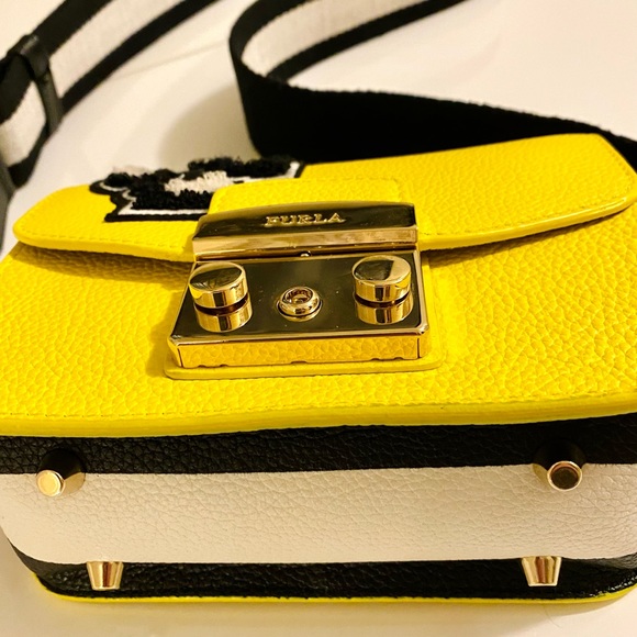 ⭐️HOST PICK⭐️Furla Metropolis leather crossbody bag - Picture 12 of 13